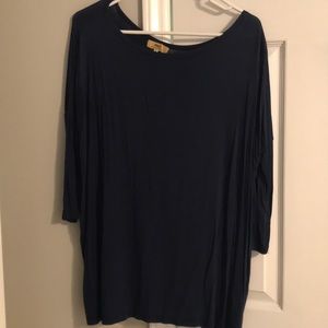 Size small navy long sleeve piko top